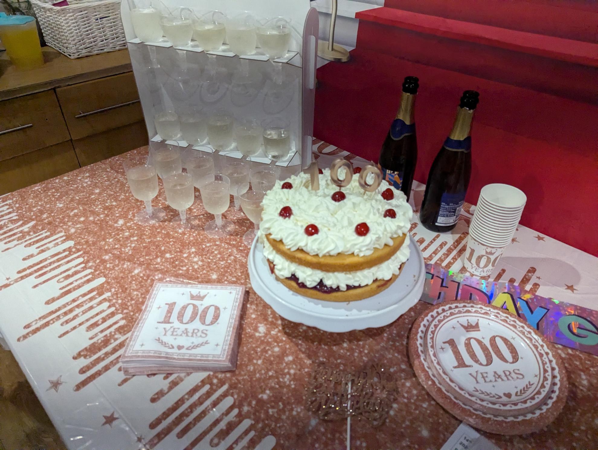 junes cake