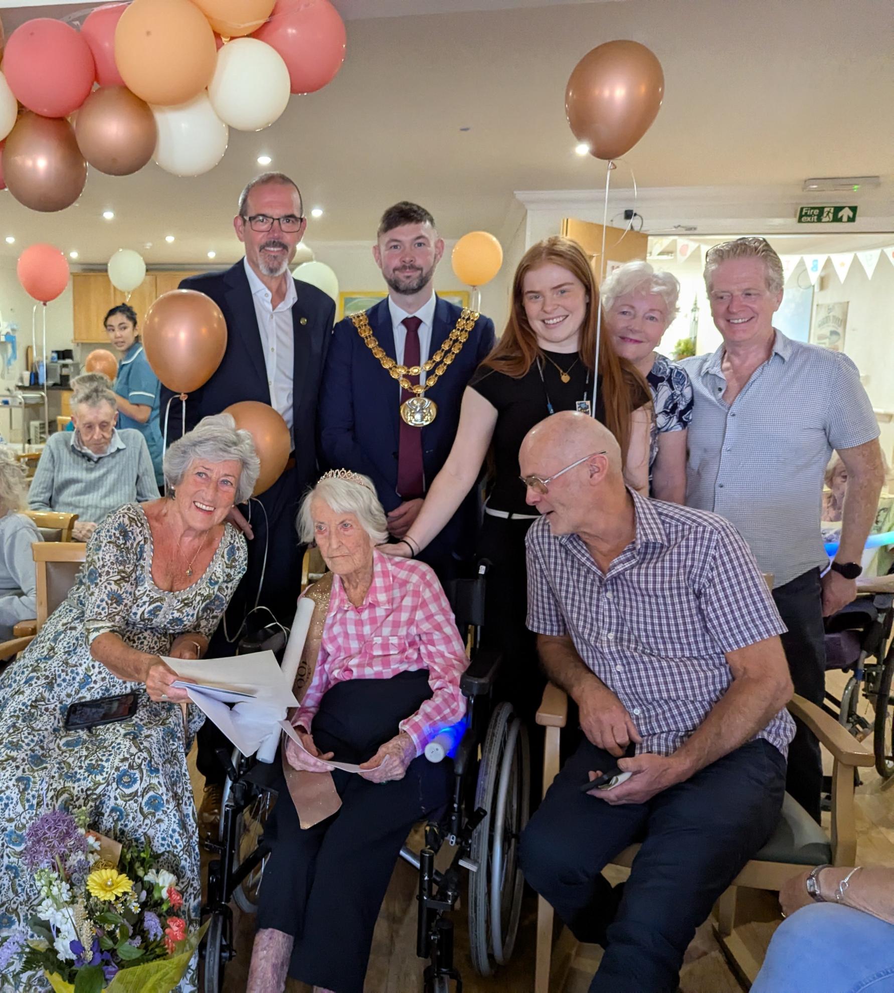group photo from the 100th birthday