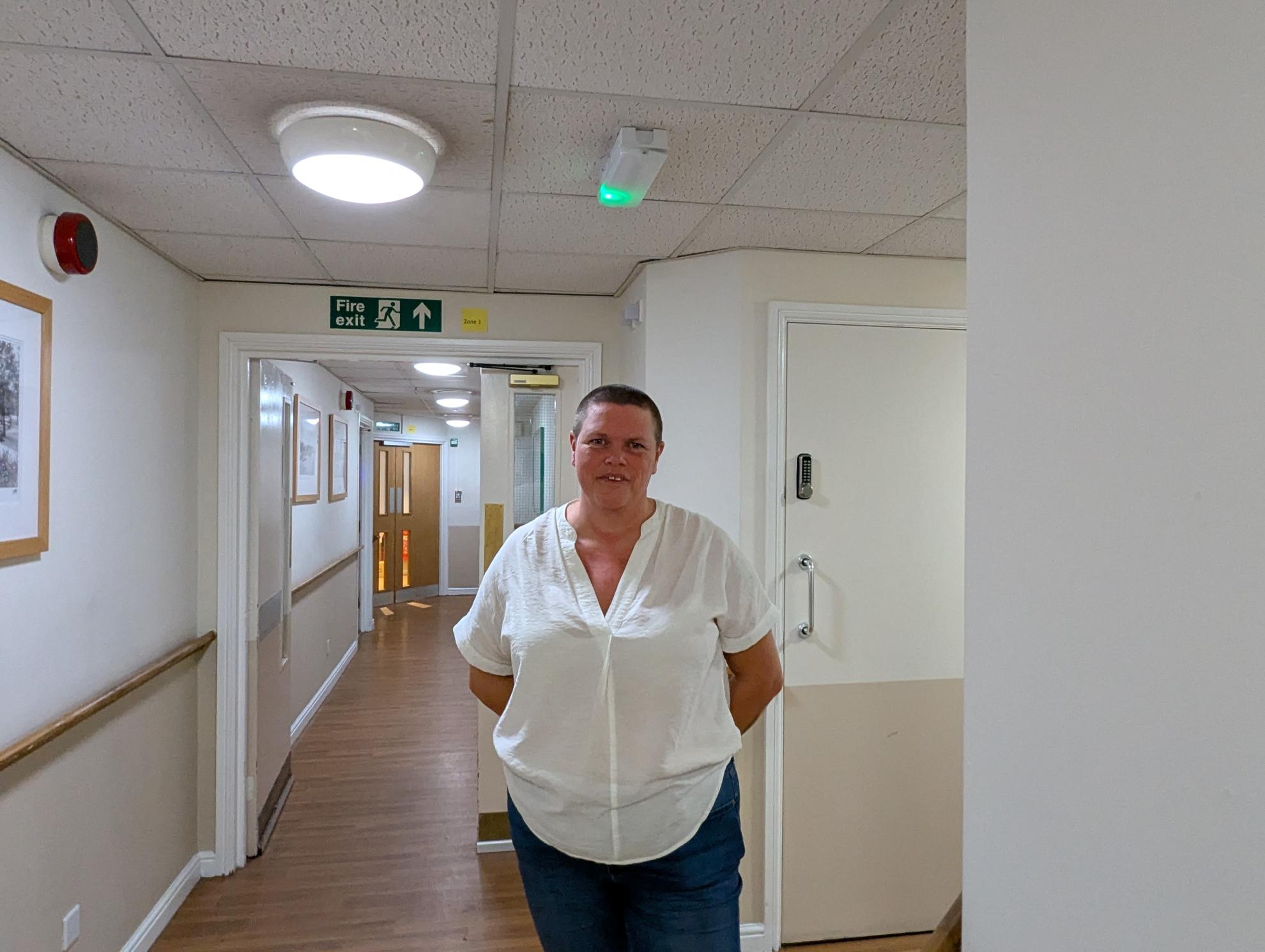 Castleford Lodge Care Home Manager shaves head for Cancer Research UK 