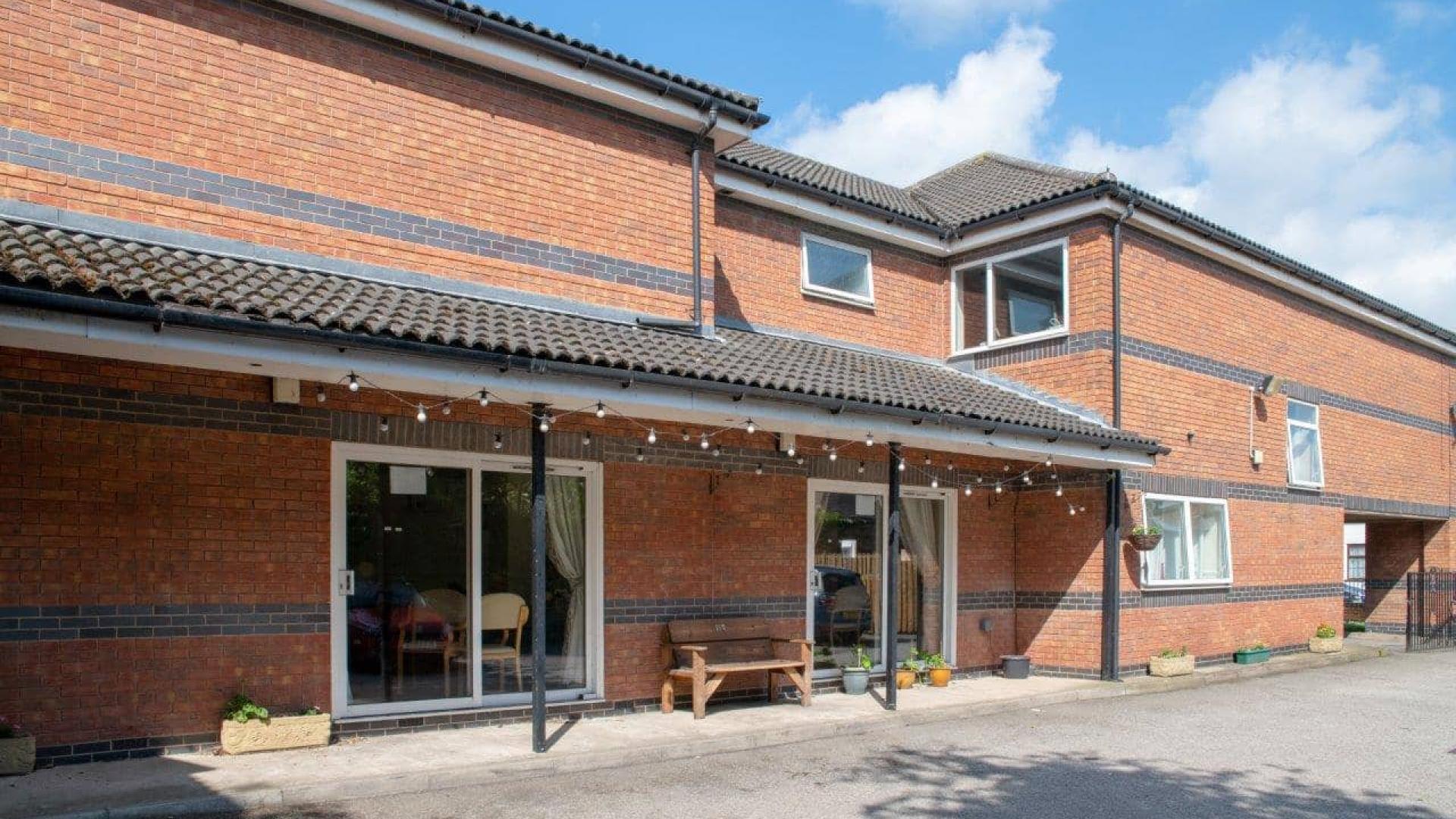 Chatsworth Lodge, Chesterfield, Derbyshire