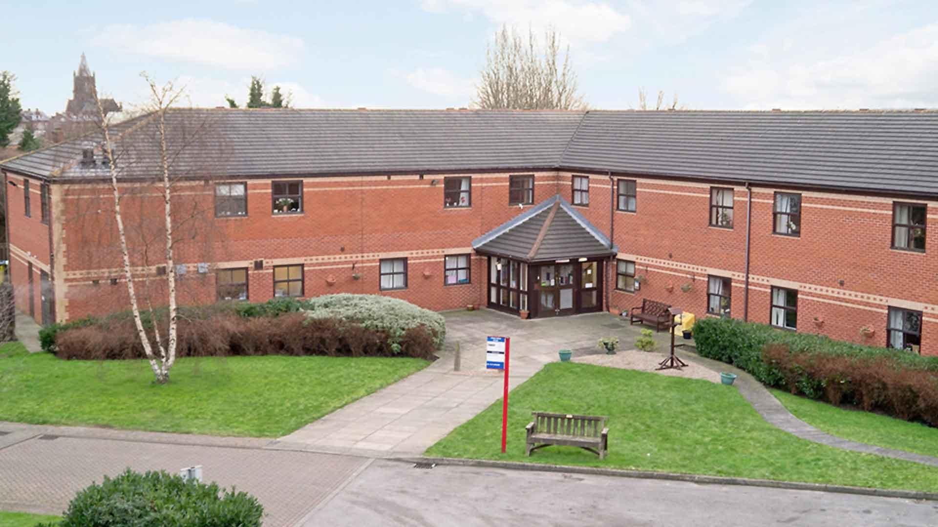 paisley lodge care home in leeds