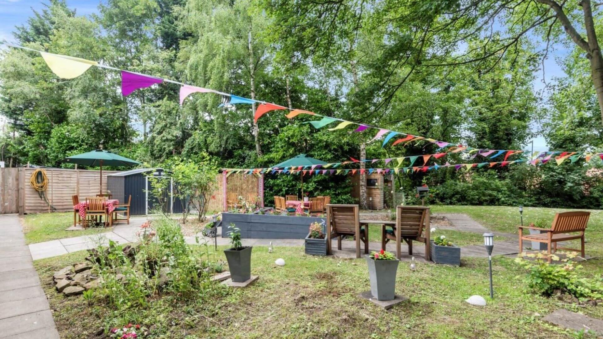 Outdoor garden area at Eckington Court Nursing Home 