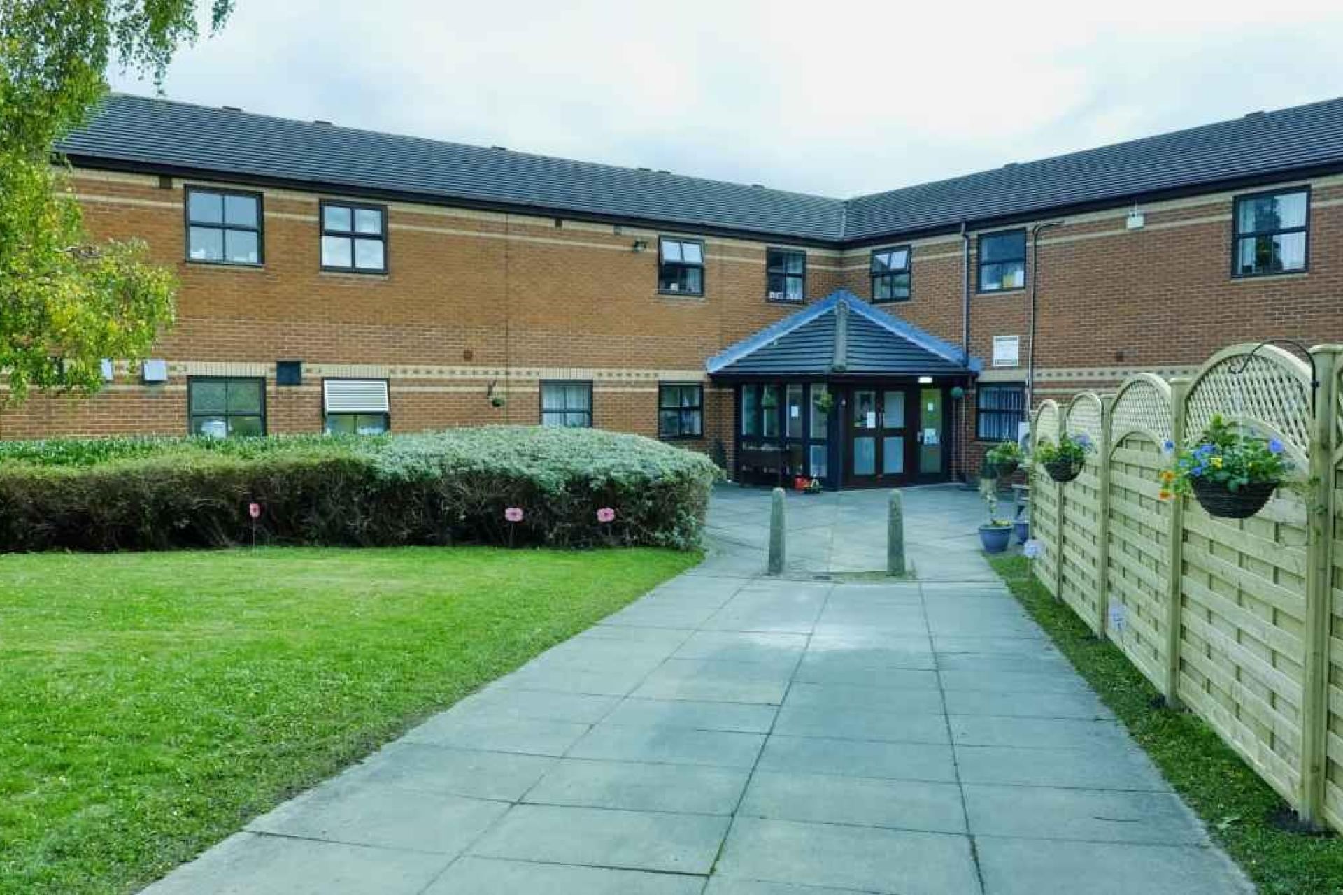 Paisley lodge dementia care home in leeds