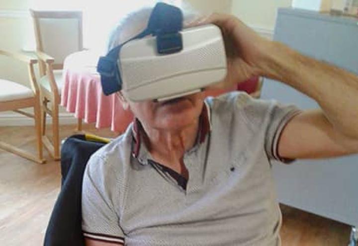 Richard wearing the VR headset