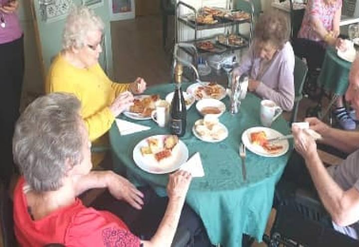 residents enjoying their italian meal