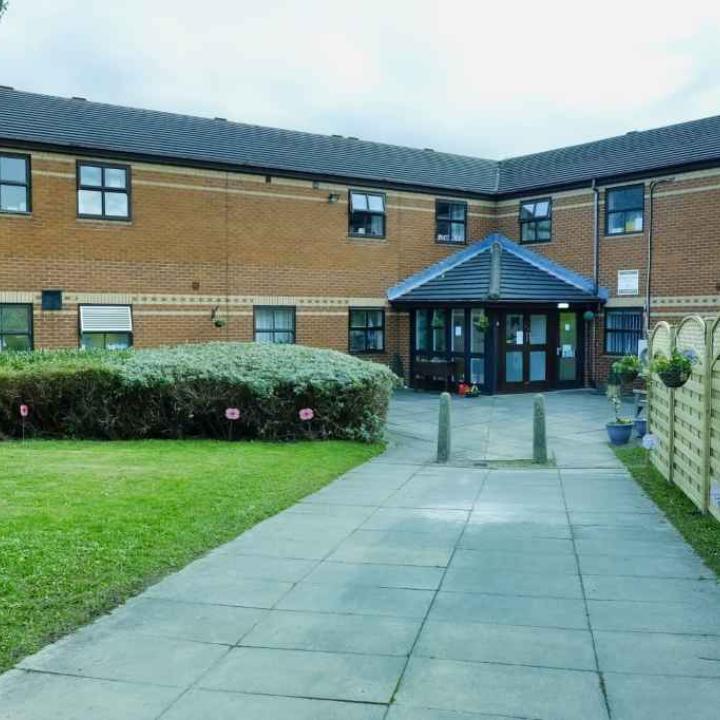 Paisley lodge dementia care home in leeds